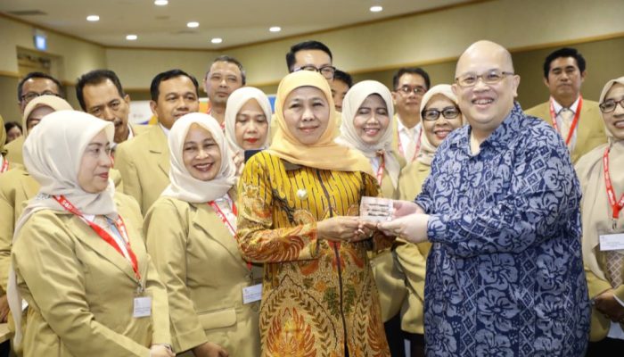 Gubernur Khofifah Instruksikan Disdik Jatim Adopsi Model NIE–ITE Singapura Demi Percepatan Transformasi Vokasi