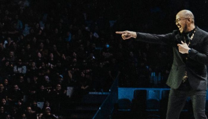 Konten “Mens Rea” Pandji Pragiwaksono di Netflix Jadi Viral, Publik Medsos Terbelah