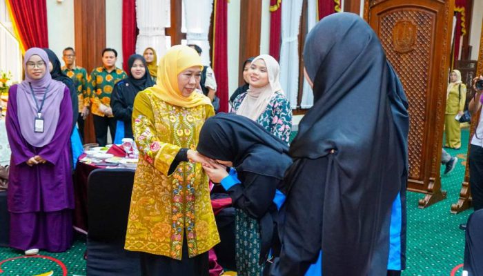 Gubernur Khofifah Terima Kunjungan Kehormatan Universiti Malaya, Perkuat Kolaborasi SDM Berkelanjutan di Jatim