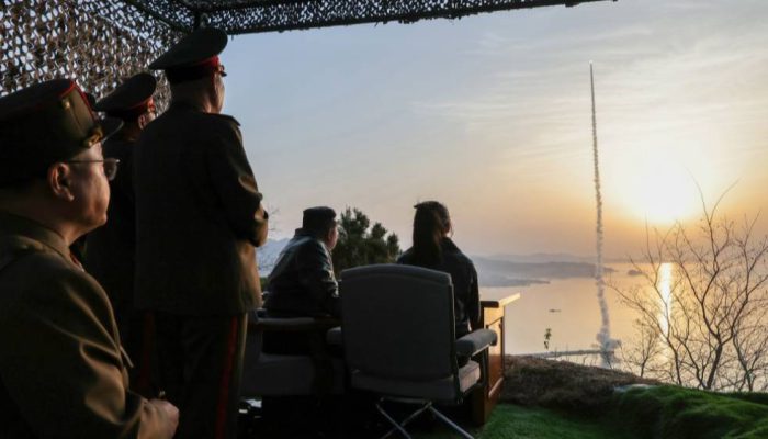 Korea Utara Luncurkan 5 Rudal Hwasong-11, Ketegangan Kawasan Meningkat