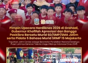 Gubernur Khofifah Pimpin Upacara Hardiknas 2026 di Grahadi, Apresiasi Paskibra Bersatu Jatim