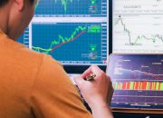 BBCA dan BBRI Jadi Penopang IHSG, Saham Bank Besar Masih Diburu Investor