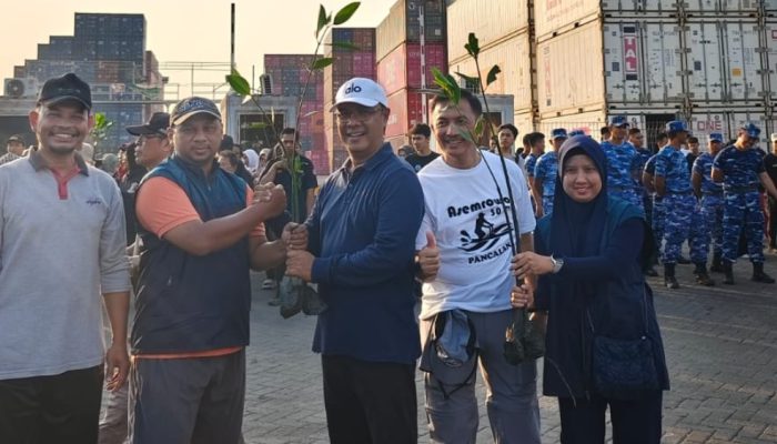 Penanaman Mangrove di Sontoh Laut Jadi Langkah Nyata TPS Jaga Ekosistem Laut