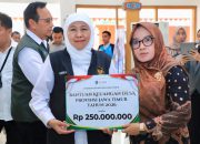 Gubernur Khofifah Salurkan Bantuan Sosial Senilai Rp32,16 Miliar untuk Warga Ngawi, Perkuat Perlindungan Sosial, Jaga Daya Beli Masyarakat dan Dorong Kemandirian Ekonomi Desa