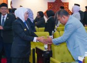 Gubernur Khofifah Sampaikan Nota Keuangan Raperda Pertanggungjawaban APBD Jatim 2025, Paparkan Realisasi Pendapatan 104,6% dan Berhasil Pertahankan WTP 11 Tahun Berturut-Turut