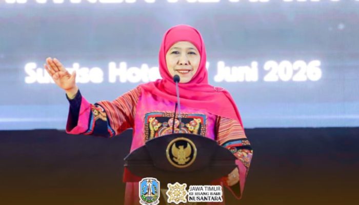 Gubernur Khofifah Hadiri _Haflah Ikhtitamiddurus_ Pondok Pesantren Al-Amin Mojokerto, Pesankan Pentingnya Maksimalkan Kerja Produktif Diimbangi Religiusitas Agar Sukses dan Berkah