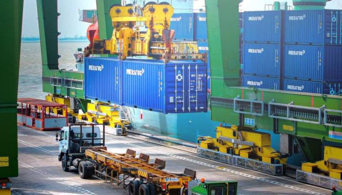 Terminal Teluk Lamong Bukukan Pertumbuhan 13 Persen, Jawa Timur Semakin Siap Menjadi Pusat Logistik Internasional