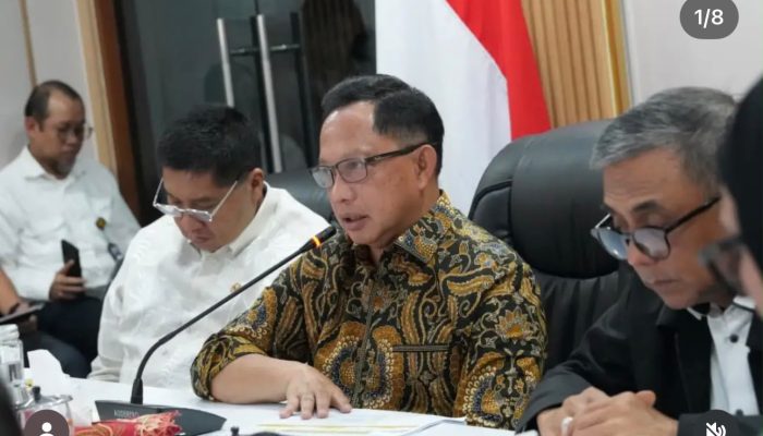 Mendagri Minta Pemda Efisien Kelola Anggaran, Pegawai Tidak Boleh Dirumahkan