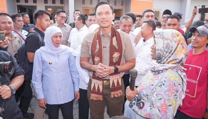 Gubernur Khofifah Mendampingi Menko Infra AHY Resmikan Program Pengentasan Kawasan Permukiman Kumuh Terpadu di Gresik, Wujudkan Kualitas Hidup Masyarakat Melalui Lingkungan ASRI