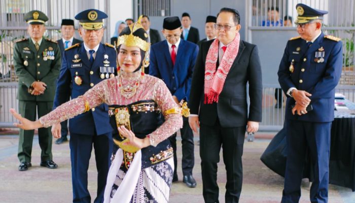 Sekdaprov Jatim Adhy Hadiri Penyerahan Remisi HUT RI ke-81 di Lapas Porong: Remisi Harus Jadi Titik Balik Warga Binaan Kembali Produktif