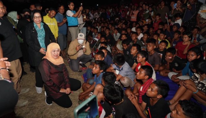 Pulihkan Senyum dan Keceriaan Anak-Anak Pascagempa NTT, Gubernur Khofifah Dorong Trauma Healing Berkelanjutan di Lokasi Pengungsian