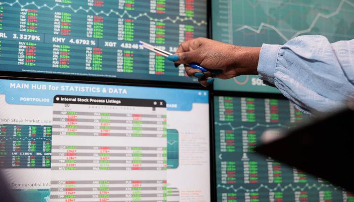 Jelang Demo DPR, IHSG Diprediksi Bergerak Fluktuatif di Area 6.400