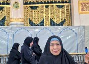 Gubernur Khofifah Bersyukur Masuk Raudhah , Kenang Kisah Tiang Aisyah Dari Seorang Syarifah Untuk Do’akan Orang Tua Masuk Syurga Tanpa Hisab. Ajak Umat Islam Teladani Semangat Keilmuan Sayyidah Aisyah R.A