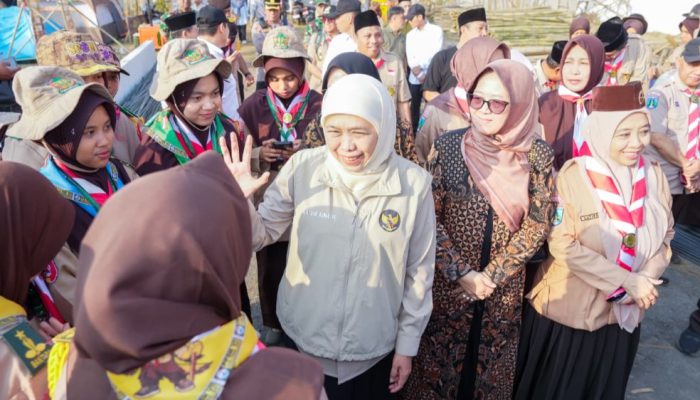 Gubernur Khofifah Tanam 1.000 Pohon di Pesantren An Nur 2 Malang Bersama Santri Pramuka PPSN VI 2026, Gelorakan Semangat Cinta Lingkungan dan Sedekah Oksigen