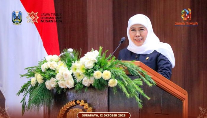Mentan Amran Sulaiman Sampaikan Apresiasi Capaian Sektor Pertanian Jatim Pada Orasi Rapat Paripurna Istimewa Hari Jadi ke-81 Jatim: Gubernur Khofifah Tegaskan Komitmen Perkuat Jawa Timur sebagai Lumbung Pangan Nasional